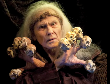 Conrad Bishop as Lear creates a roomful of courtiers using finger puppets. - screen-shot-2015-04-14-at-9-17-00-pm